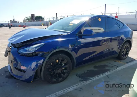 2020 Tesla Model Y Long Range Dual Motor All-Wheel Drive/Performance Dual Motor All-Wheel Drive from USA, damaged, VIN 5YJYGDEF6LF000142